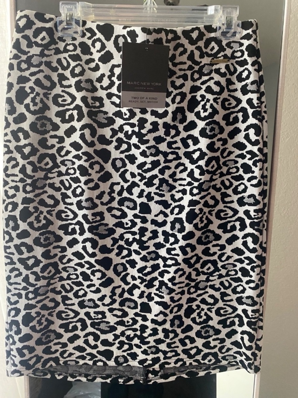 Marc NY Animal Print Skirt New with Tags - Stretch Knit Large